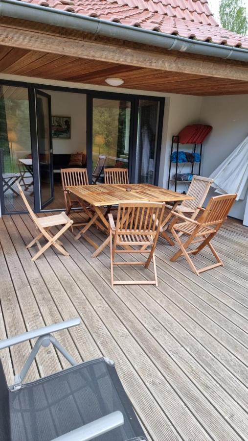 Mecklenburgische Seenplatte - Saniertes und gemütliches Haus mit großem Garten und optionalem Steg Grosszerlang Exterior foto