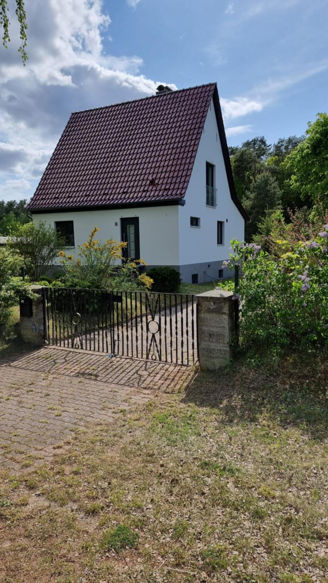 Mecklenburgische Seenplatte - Saniertes und gemütliches Haus mit großem Garten und optionalem Steg Grosszerlang Exterior foto