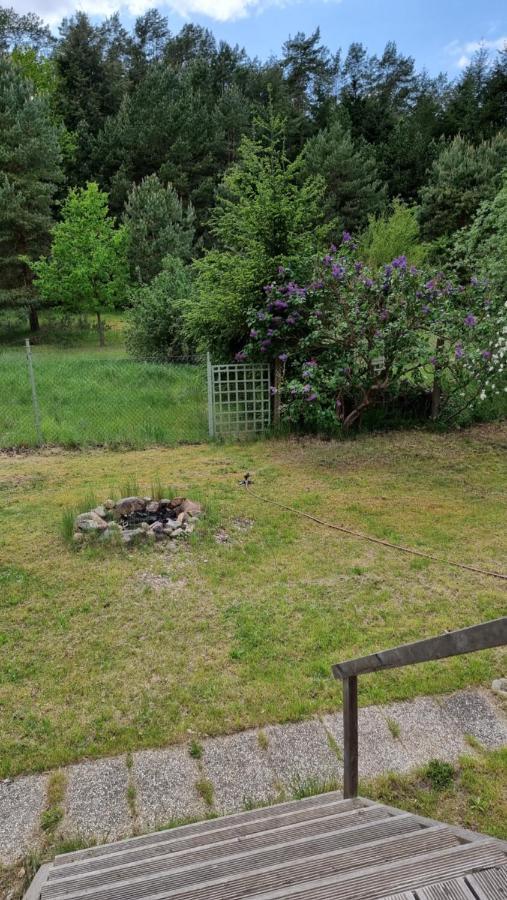 Mecklenburgische Seenplatte - Saniertes und gemütliches Haus mit großem Garten und optionalem Steg Grosszerlang Exterior foto