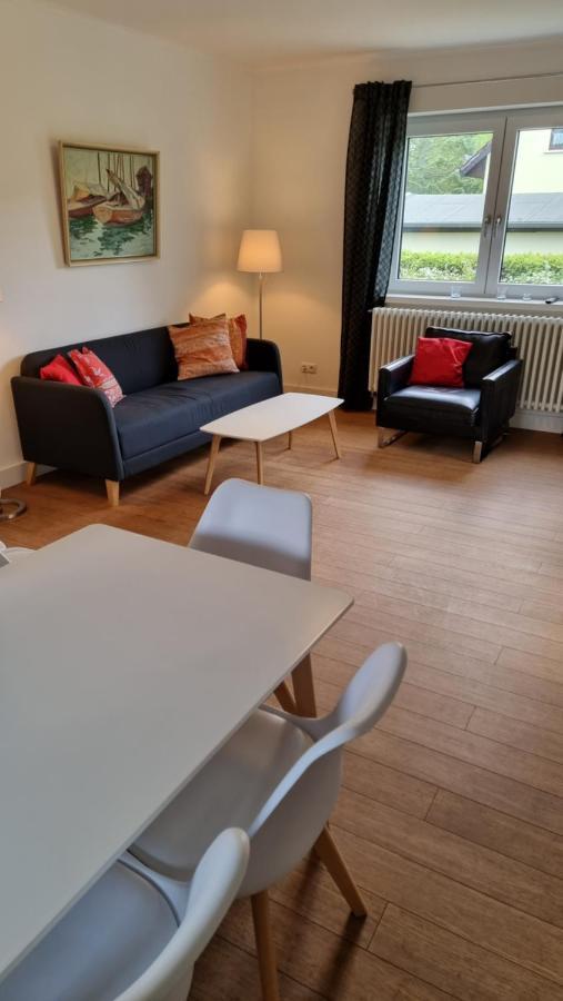 Mecklenburgische Seenplatte - Saniertes und gemütliches Haus mit großem Garten und optionalem Steg Grosszerlang Exterior foto